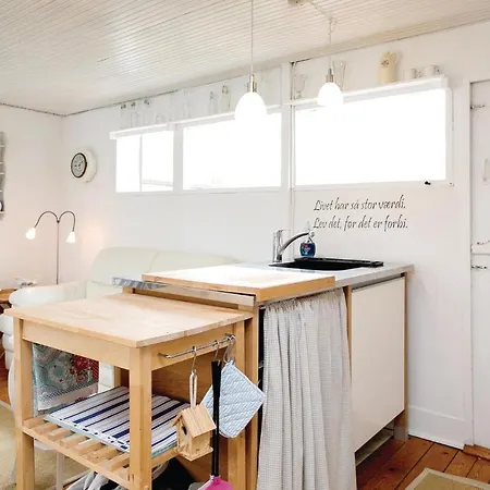 Three-bedroom Holiday In Hadsund Nørre Hurup