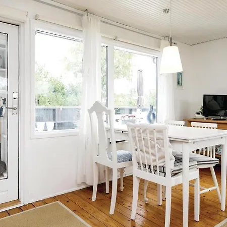 Three-bedroom Holiday In Hadsund Feriehus